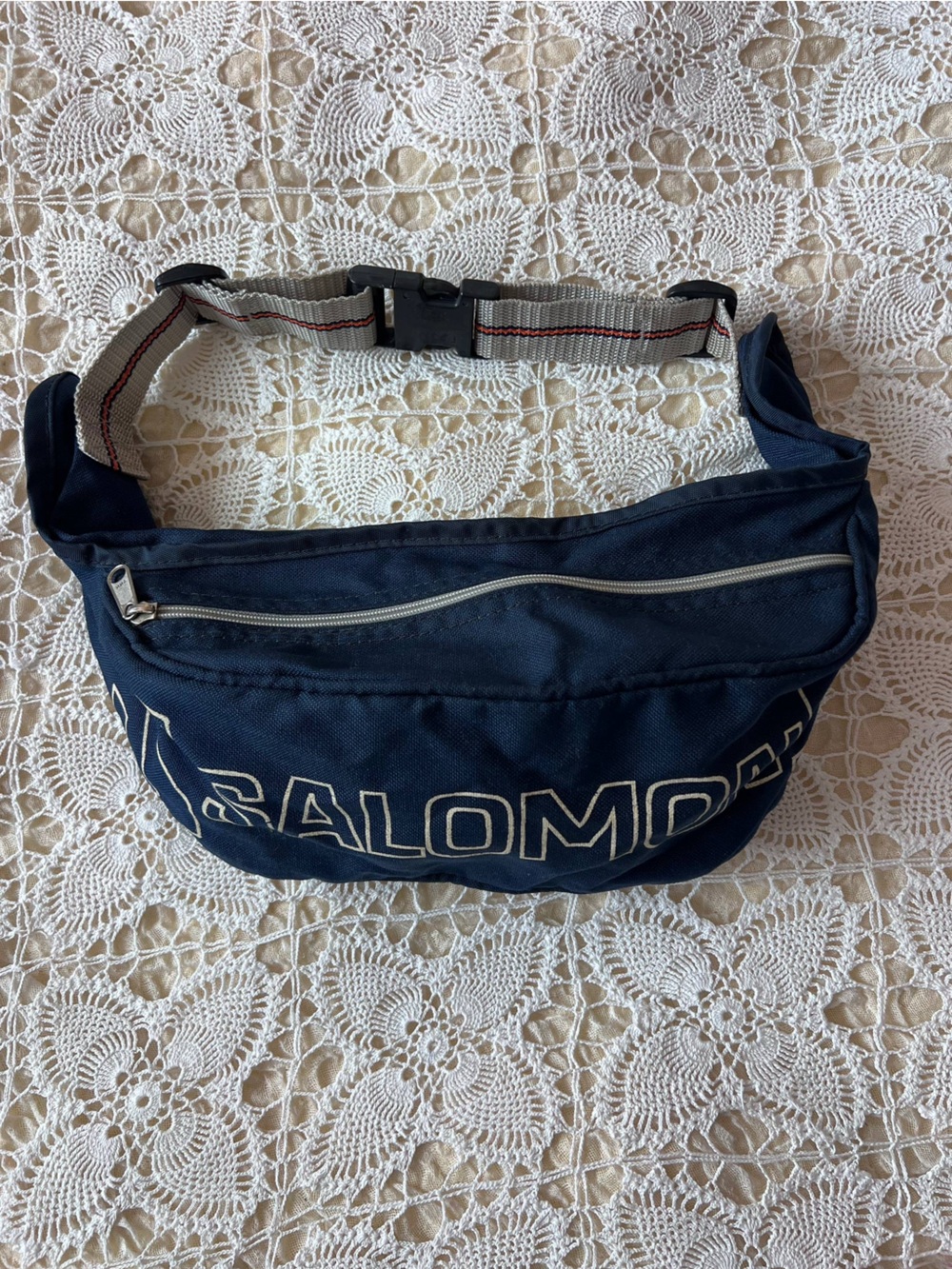 Vintage Salomon Navy Blue Belt Bag with Contrast Zipper